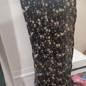 Onam black scarf with in bloom pattern